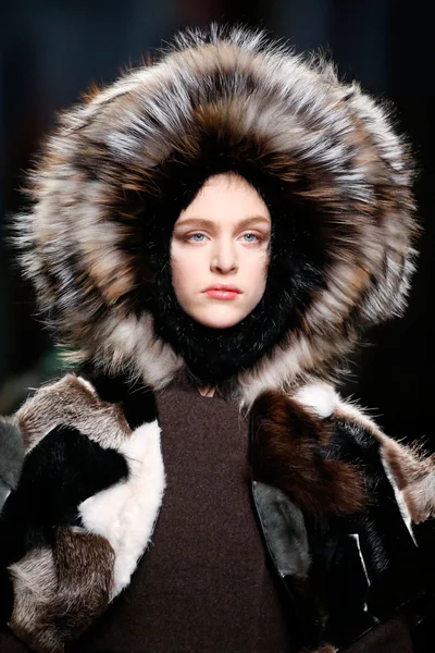 Look 90